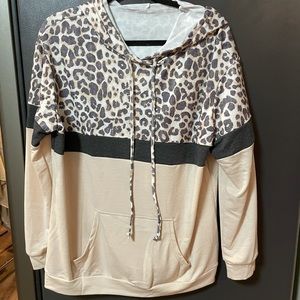Super Cute Leopard Contrast Hoodie
